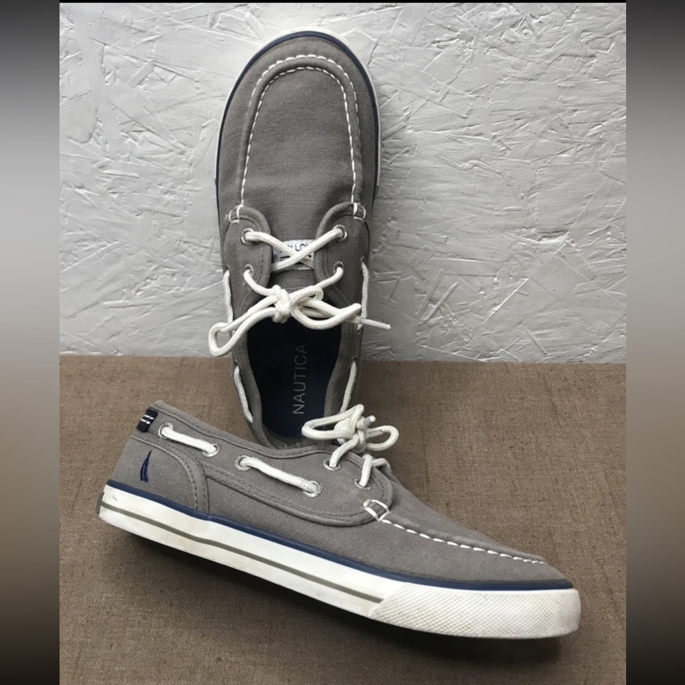 Nautica Spinnaker Kid's Boat Shoes Gray Canvas 2-Eye Size 2